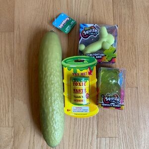 Viral Green Squishy Bundle 💚 Rare Pickle + Toxic Waste + Stretch Dog + Gummy